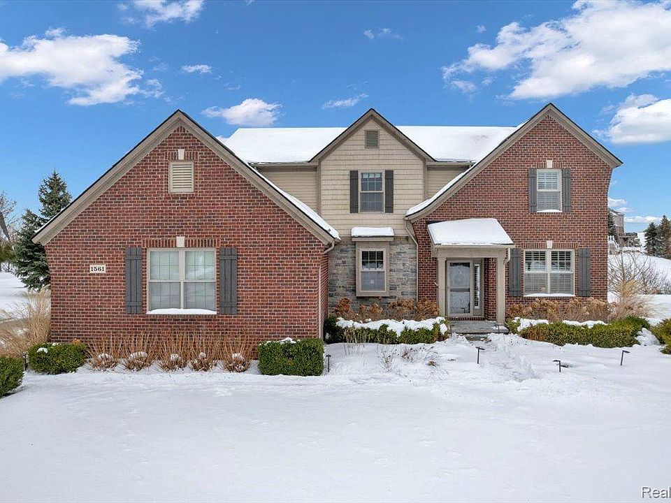 1st image of 1561 Glass Lake Cir