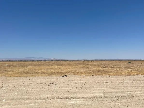 Avenue J, Pearblossom, CA 93553