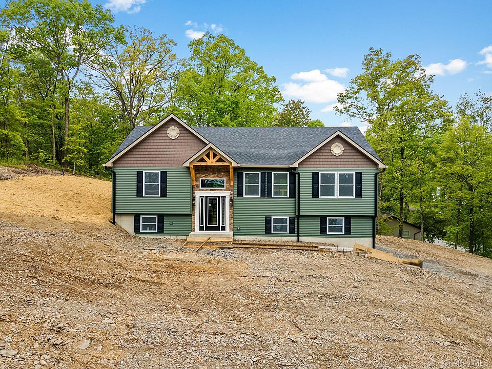 1st image of 61 Smith Avenue