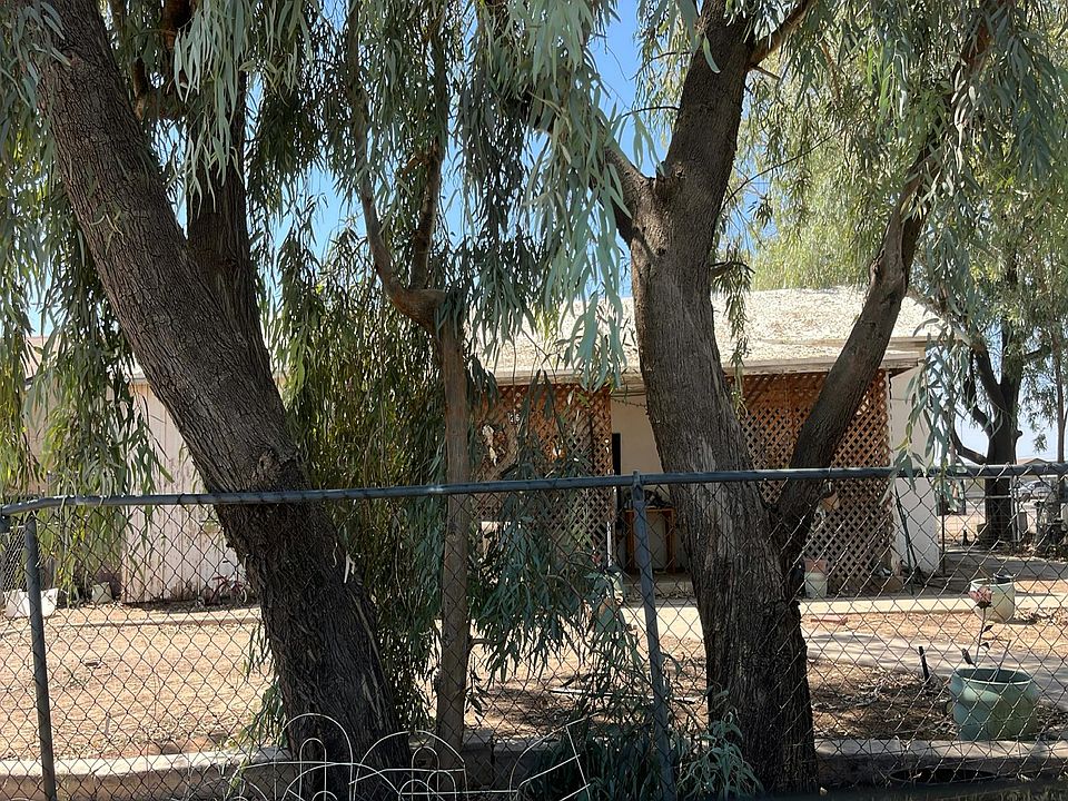 1st image of 261 W Seagoe Ave