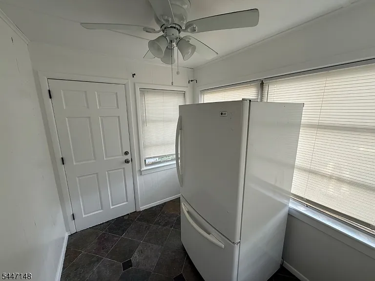 2514 Jackson Ave — Photo 4