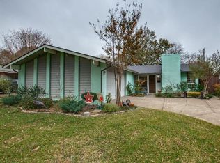 915 Meadow View Dr, Richardson, TX 75080