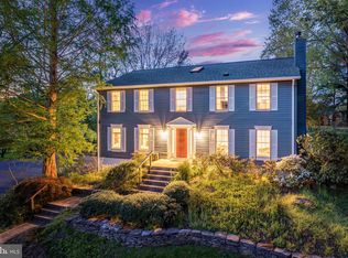 12314 Delevan Dr, Herndon, VA 20171