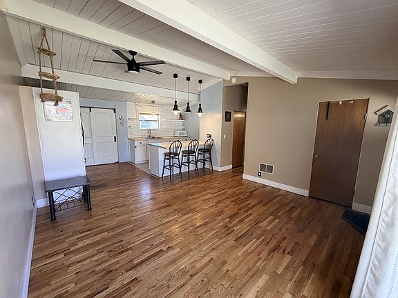 3rd image of 983 E Rancho Blvd #3