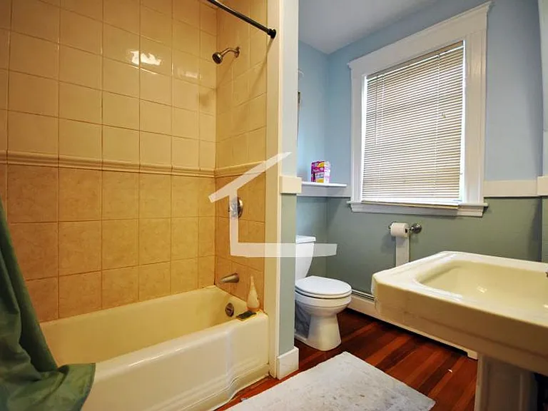11 Burton St #9 — Photo 12