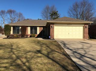 2807 Dandor Rd, Louisville, KY 40220