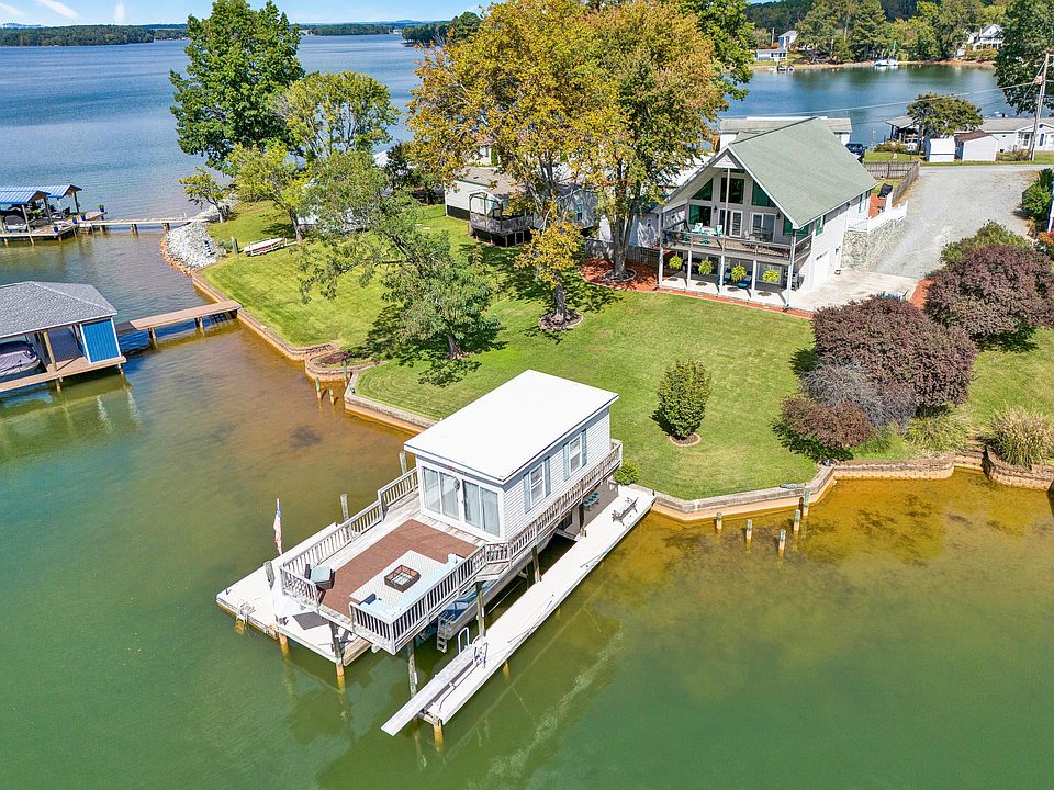 1st image of 337 Emerald Point