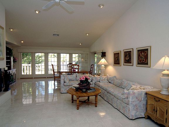 5th image of 27565 Hickory View Dr