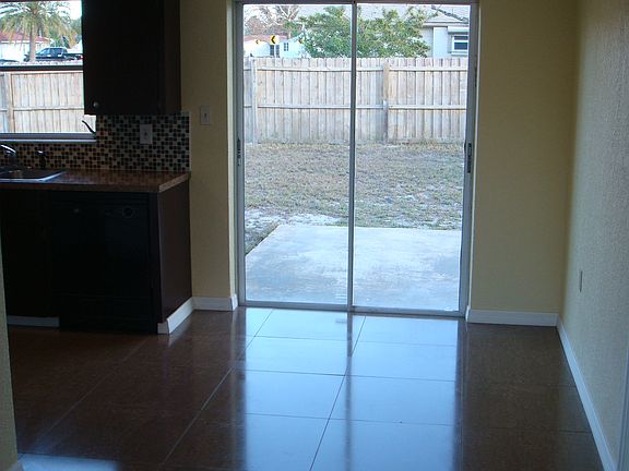 5th image of 9226 Haverford Ln