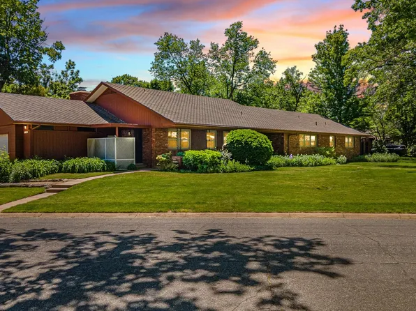 9711 W Par Ln, Wichita, KS 67212