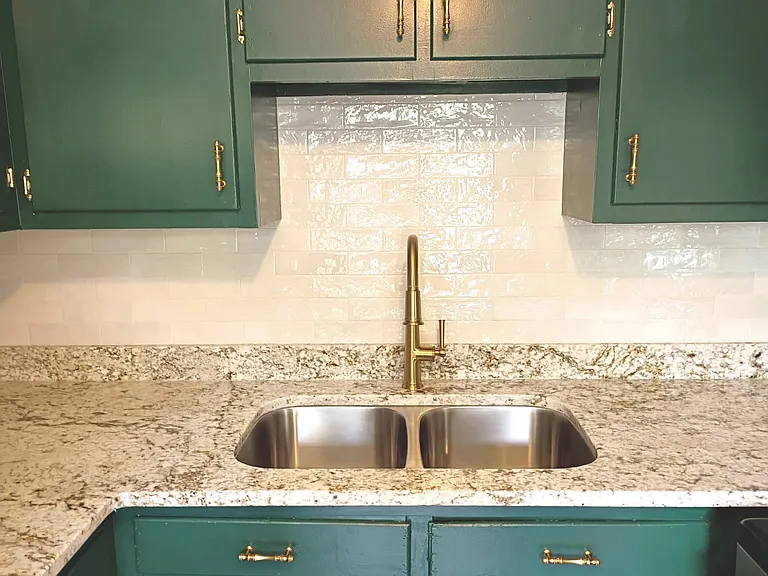21 Berkley Pl #4 — Photo 3