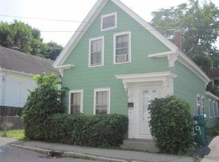 33 Hastings St, Lowell, MA 01851