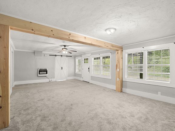 3rd image of 527 Barham Rd