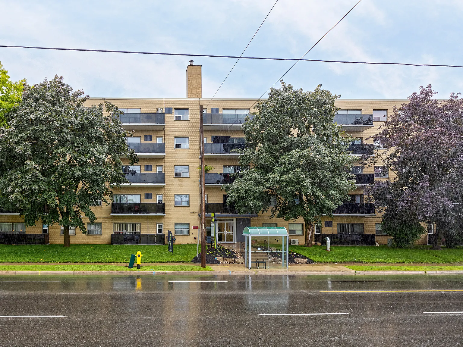 50 Adelaide Ave E and 290 — Photo 3