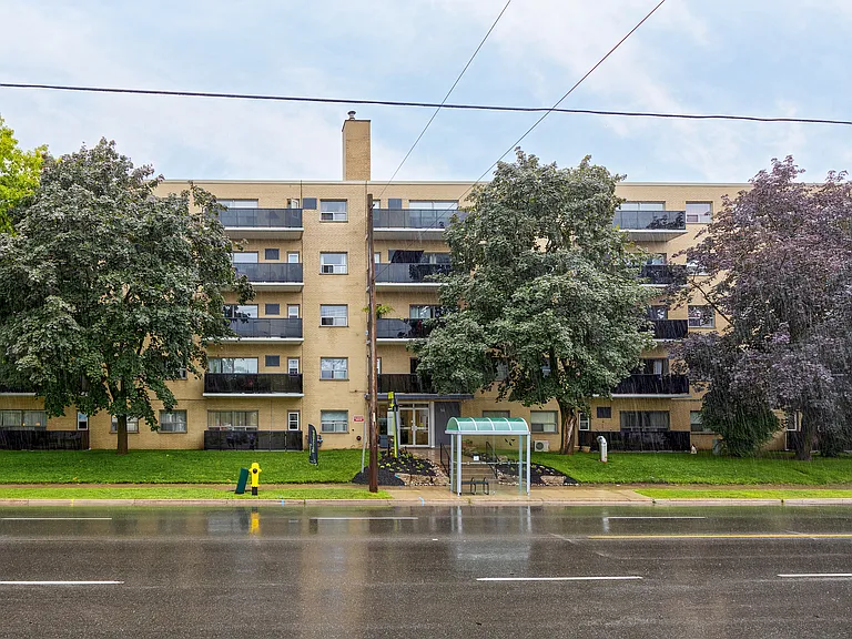 50 Adelaide Ave E #E — Photo 3
