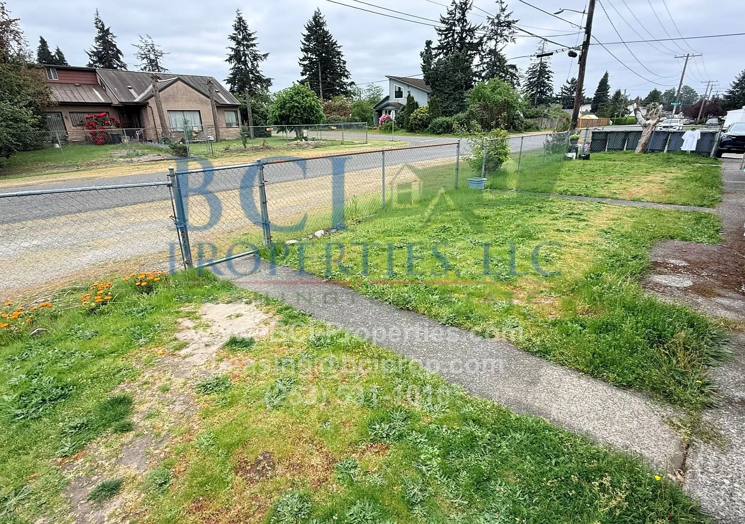 Kenmar Apartments — Photo 3