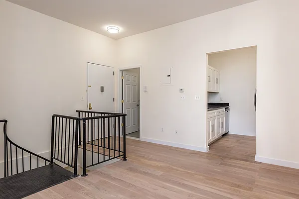 Rented by Nooklyn NYC LLC | media 15