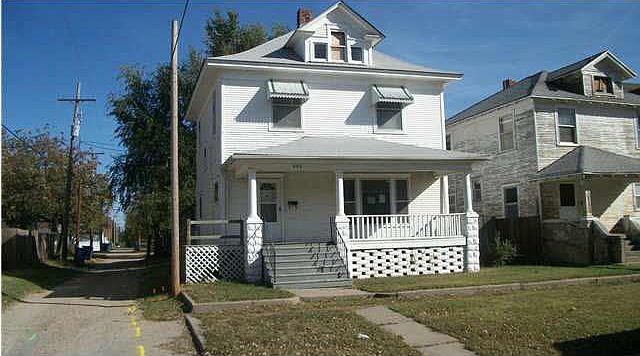 1st image of 608 N Walnut St #Hud-181222623