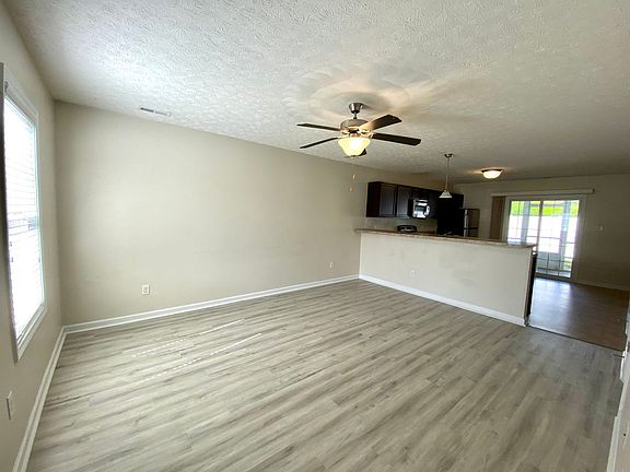 3rd image of 227 Glen Cannon Dr