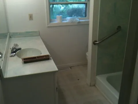 2 bed, 1000 sqft, $1,200 — Photo 2