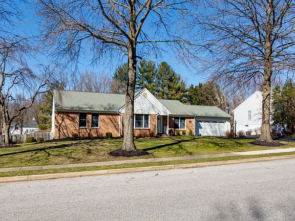 4th image of 4813 Lauren Ct