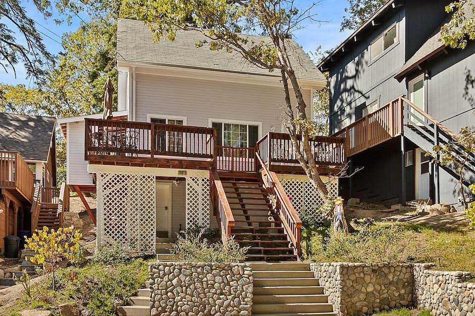 1st image of 28813 Cedar Dr