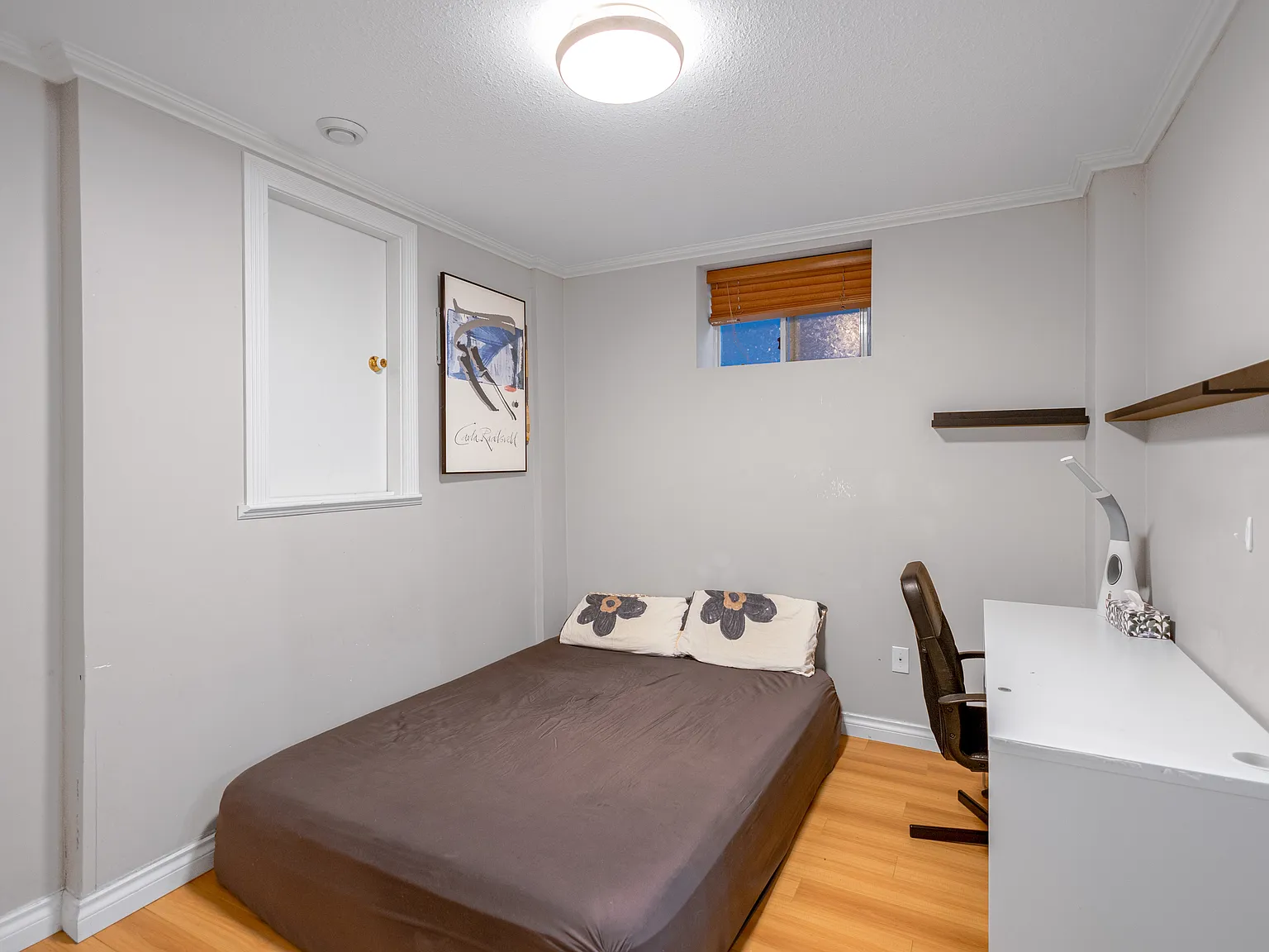 2 bed, 1000 sqft, $2,300 — Photo 4