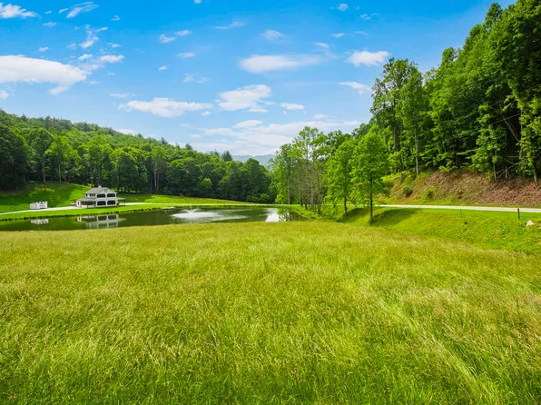 1651 Winding Stairs Road, Topton, NC 28781