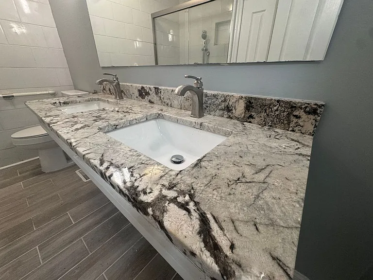 908 Rochester Dr — Photo 21