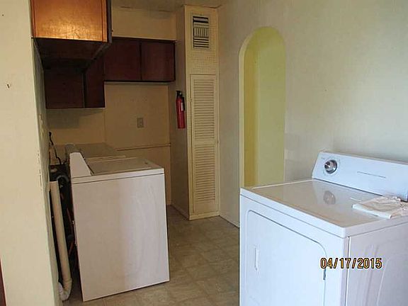 5th image of 420 Woodland Dr