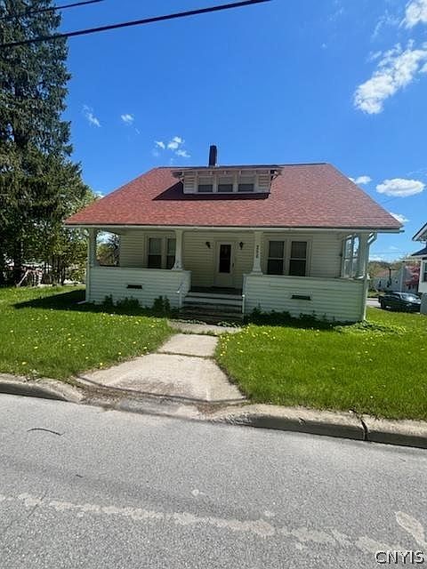 1st image of 256 Main St