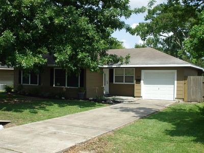6311 Dave St, Groves, TX, 77619