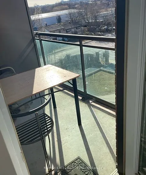 350 Red Maple Rd #508 — Photo 8