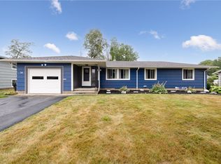 74 Rhea Cres, Rochester, NY 14615