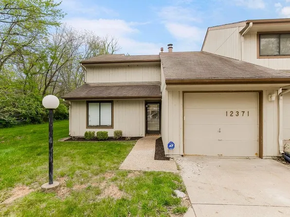 12371 Charlotte St, Kansas City, MO 64146