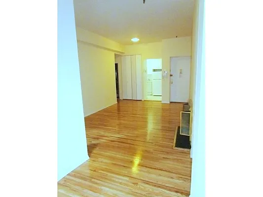 Rented by Mirador Real Estate | media 35