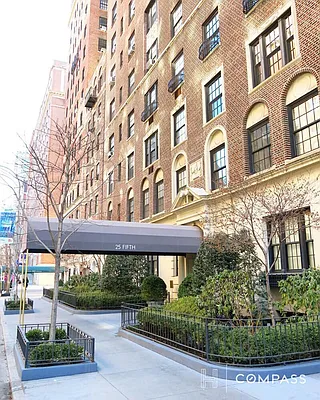 Sold by Compass | media 21