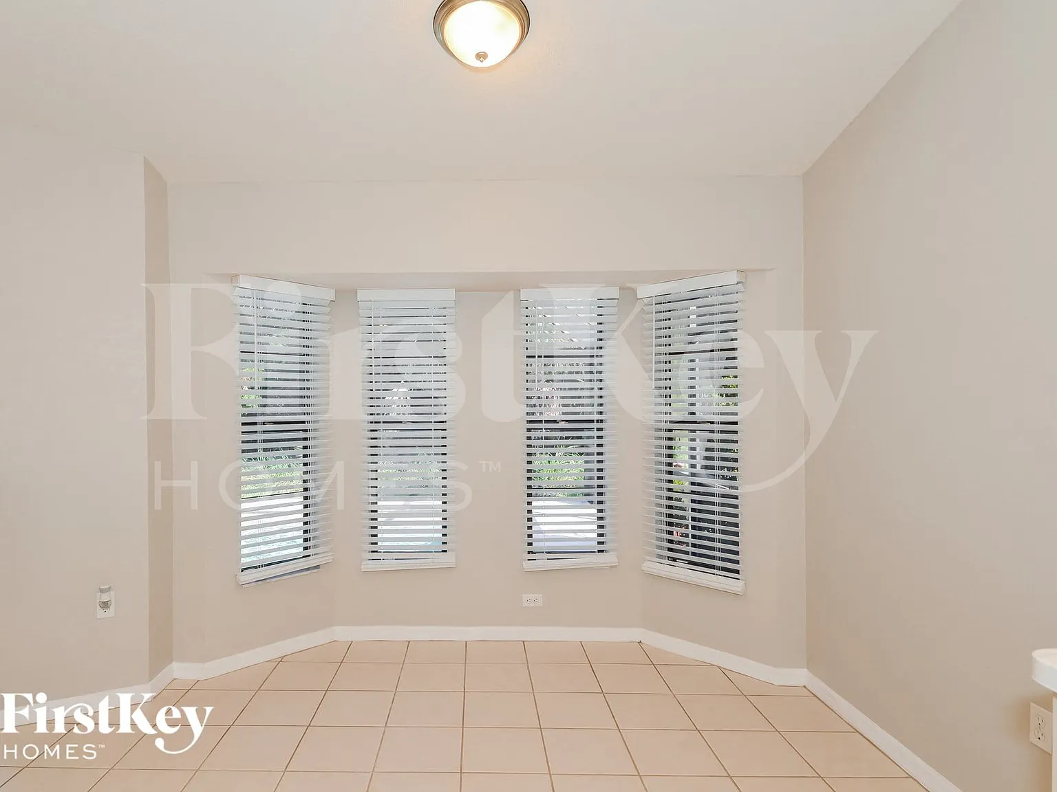 3 bed, 2.0 bath, 1462 sqft, $2,450 — Photo 3