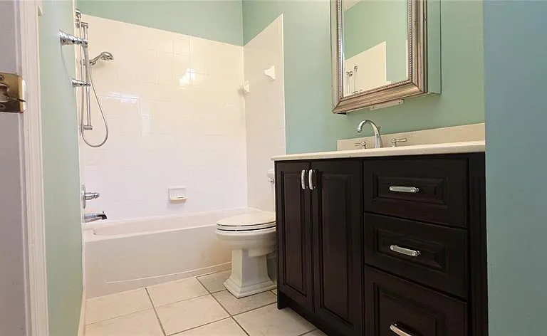 230 W Tarrington Dr — Photo 13
