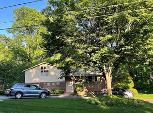 604 3rd Ave NE, Conover, NC 28613