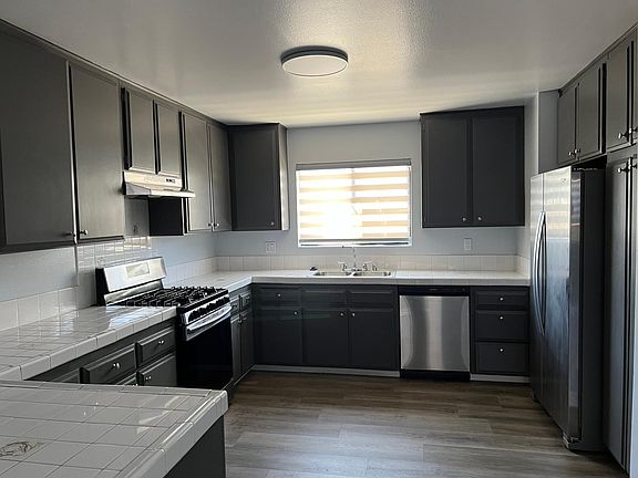 4th image of 4139 Milton Ave