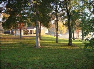 2326 N Shore Acres Rd, Soddy Daisy, TN 37379