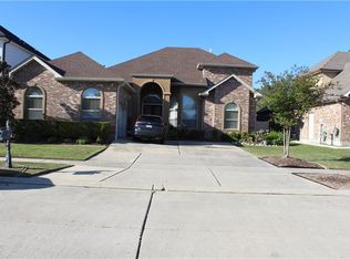 216 Bayou Gentilly Ln, Kenner, LA 70065