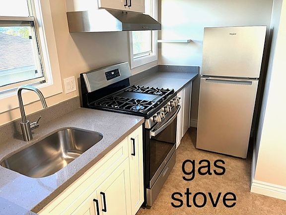 2nd image of 1809 Filbert St #A1