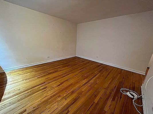 4th image of 8330 118th St APT 4P