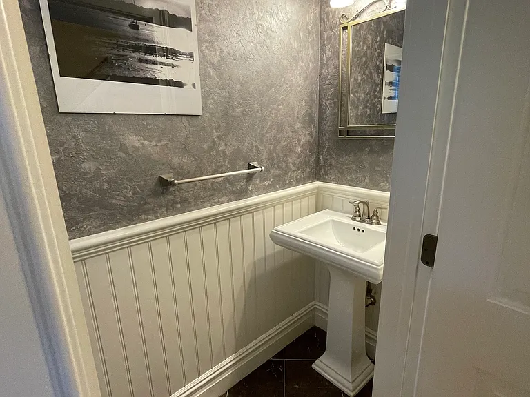 15 Ferris Ave #C — Photo 6
