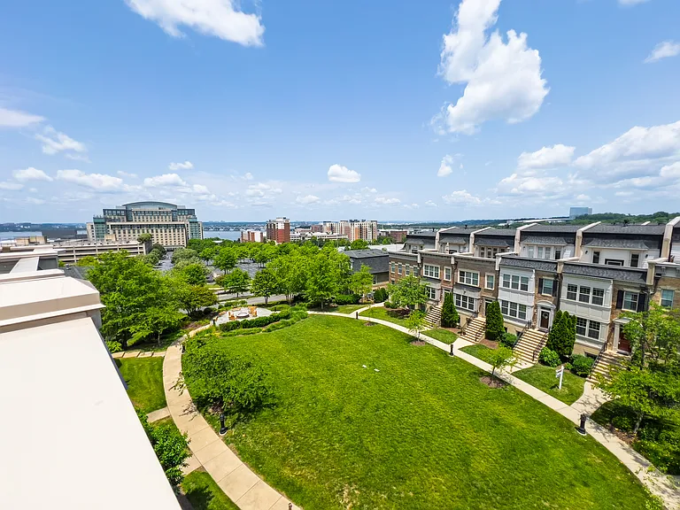 510 Overlook Park Dr #32 — Photo 15