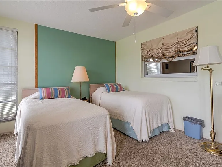 37 Oakland Hills Pl — Photo 27