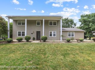 2 Canadian Woods Rd, Marlboro, NJ 07746