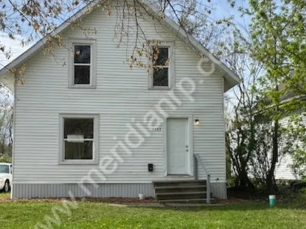 2922 Manford St, Fort Wayne, IN 46806